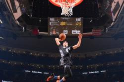 开云体育入口-被上帝旋转的魔方，1982年阿尔及利亚如何碾压中国，又在42年后制造NBA关键先生