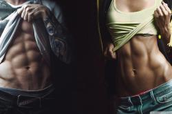 开云体育入口-当蓝桥风暴席卷西非，一场打破地理界限的足球对话，孔德如何让伦敦的蓝色在达喀尔夜空燃烧？