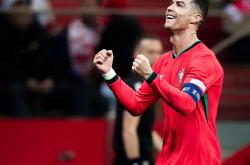 开云体育登录-葡萄牙队员风格独特，领队迈向胜利的方向