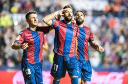 开云体育下载-格拉纳达主场稳守，晋级积分榜前列！