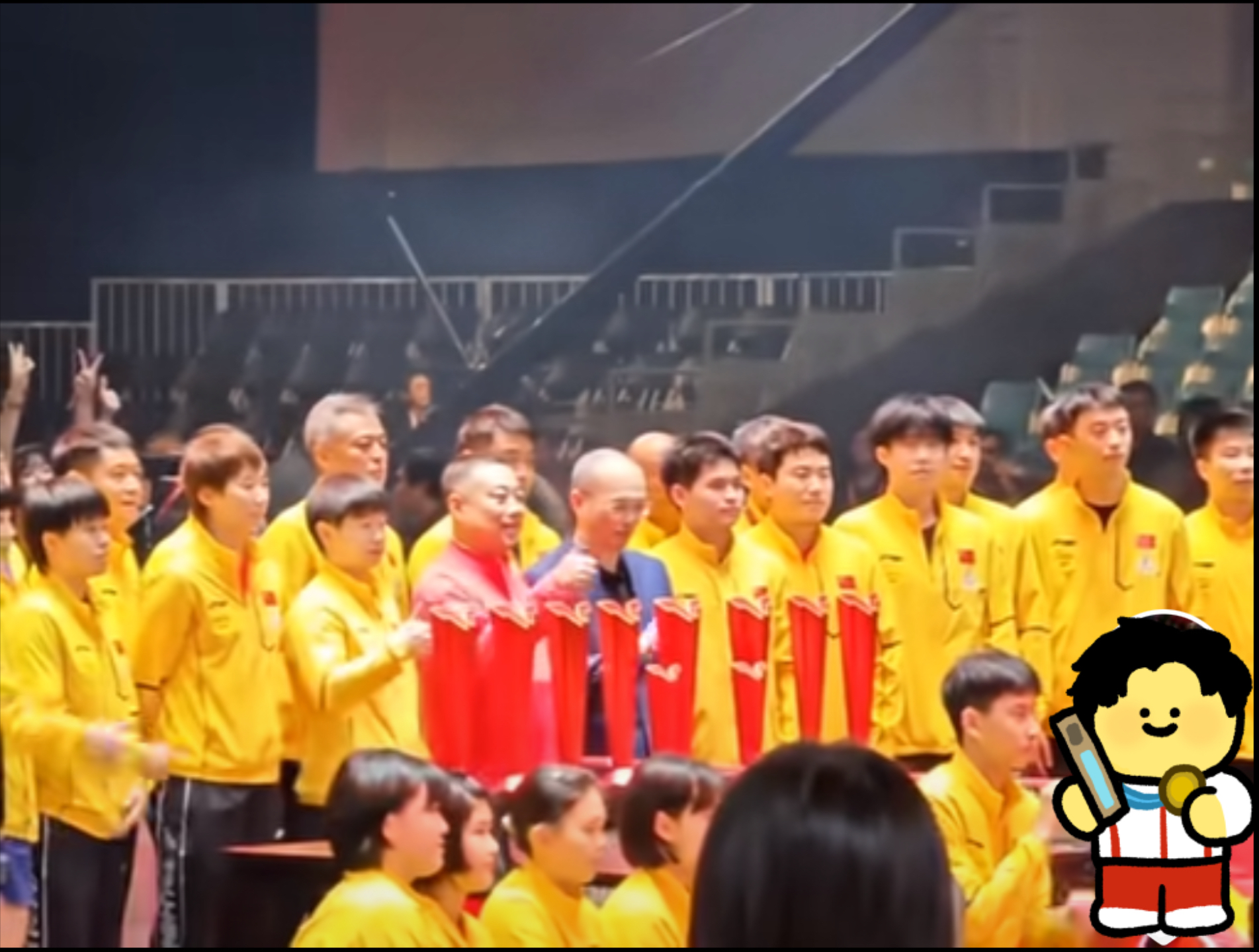 观众欢呼雀跃，热情支持运动员奋勇争先