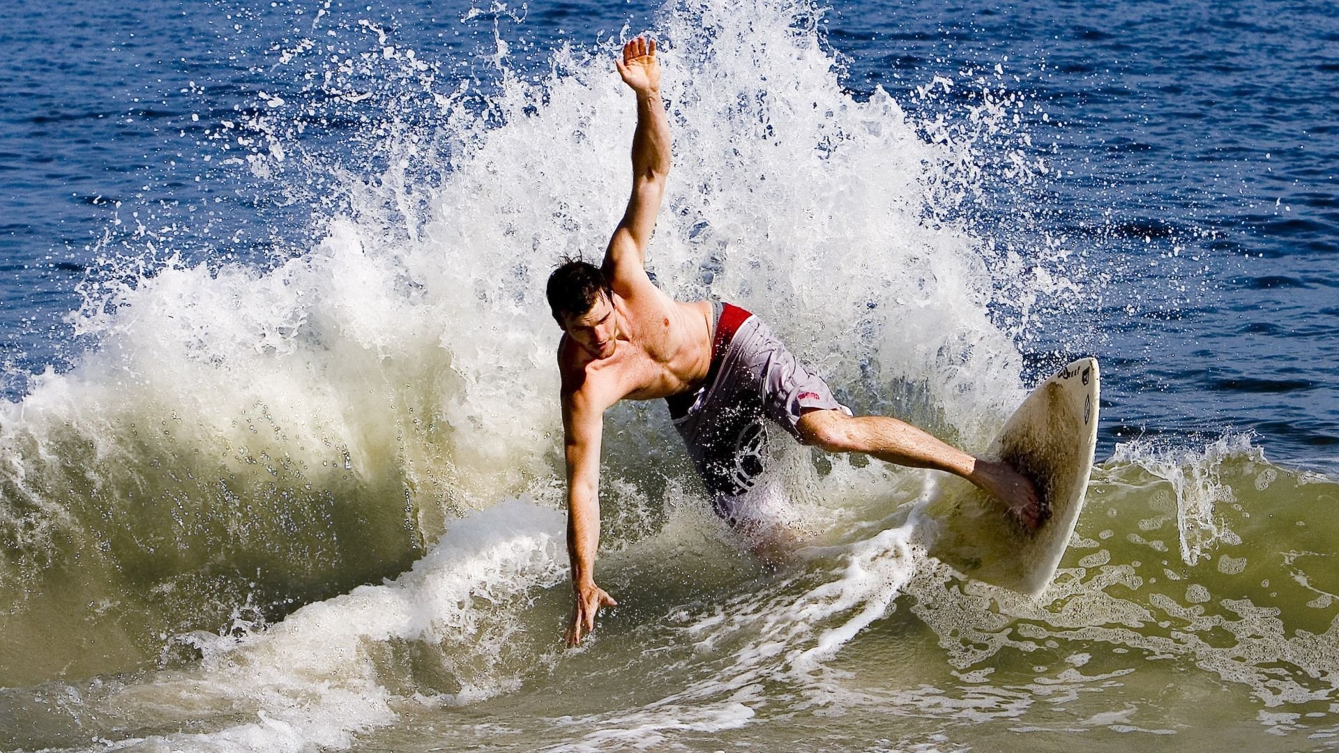 柏林墙的乒乓球，当林高远穿上韩国队服